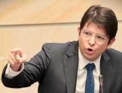 Calon Presiden Colombia Miguel Uribe Turbay Ditembak di Kepala Saat Pidato