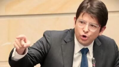 Calon Presiden Colombia Miguel Uribe Turbay Ditembak di Kepala Saat Pidato