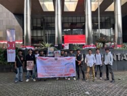 Aksi Damai AMAK Kaltim di Depan KPK: Menagih Janji Penegakan Hukum